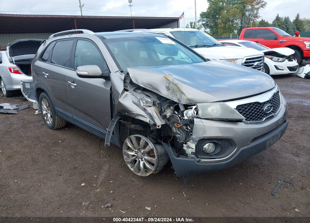 2011 KIA SORENTO EX V6 VIN: 5XYKUDA21BG060774
