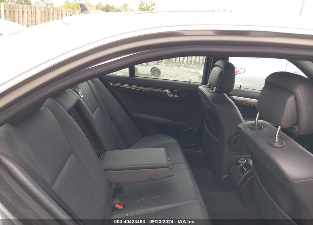 2008 MERCEDES-BENZ C 350 SPORT VIN: WDDGF56X08F050202