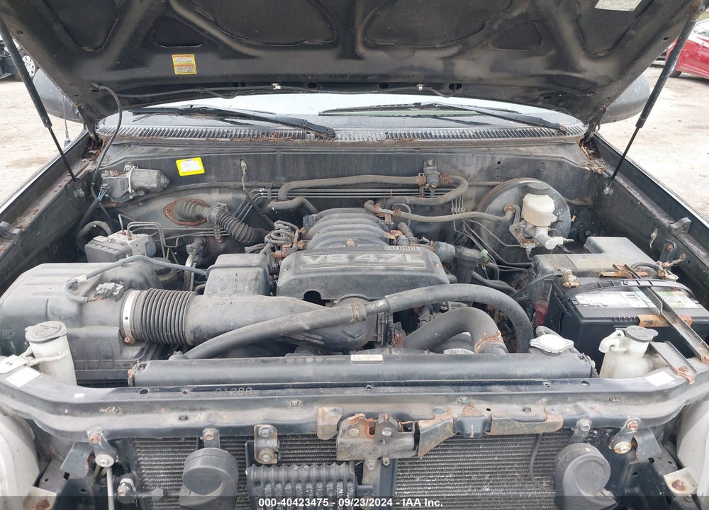 2005 TOYOTA TUNDRA SR5 V8 VIN: 5TBBT44115S472828