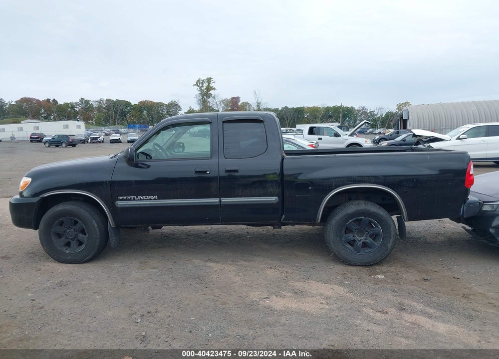 2005 TOYOTA TUNDRA SR5 V8 VIN: 5TBBT44115S472828