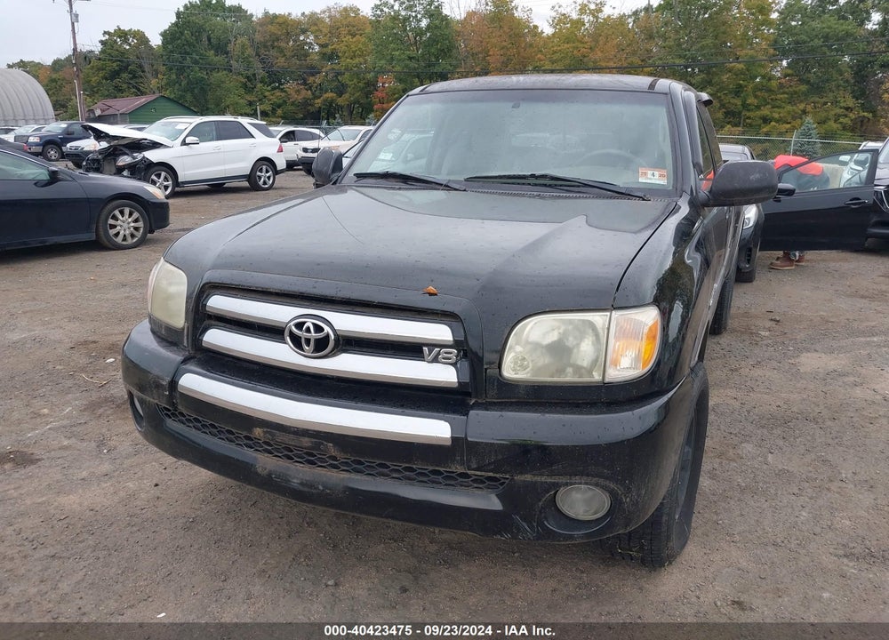 2005 TOYOTA TUNDRA SR5 V8 VIN: 5TBBT44115S472828