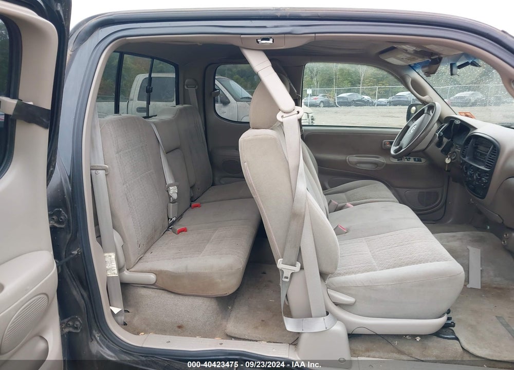2005 TOYOTA TUNDRA SR5 V8 VIN: 5TBBT44115S472828