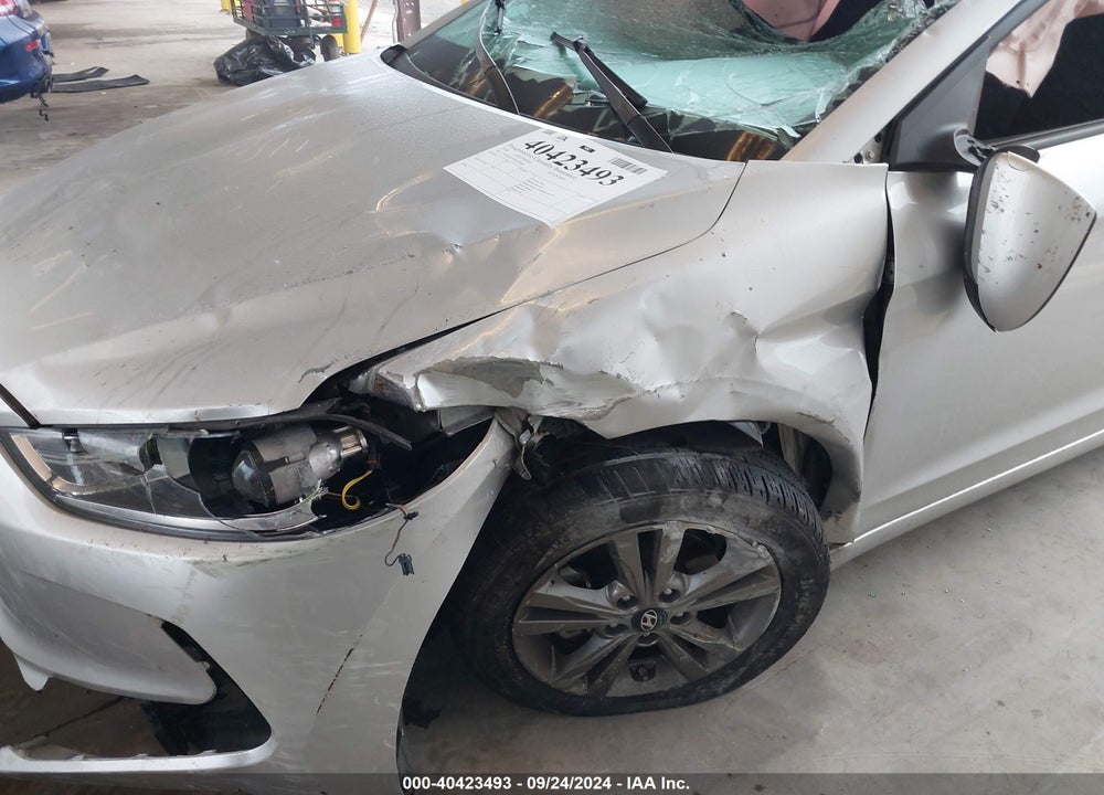 2018 HYUNDAI ELANTRA SEL VIN: 5NPD84LF2JH370646