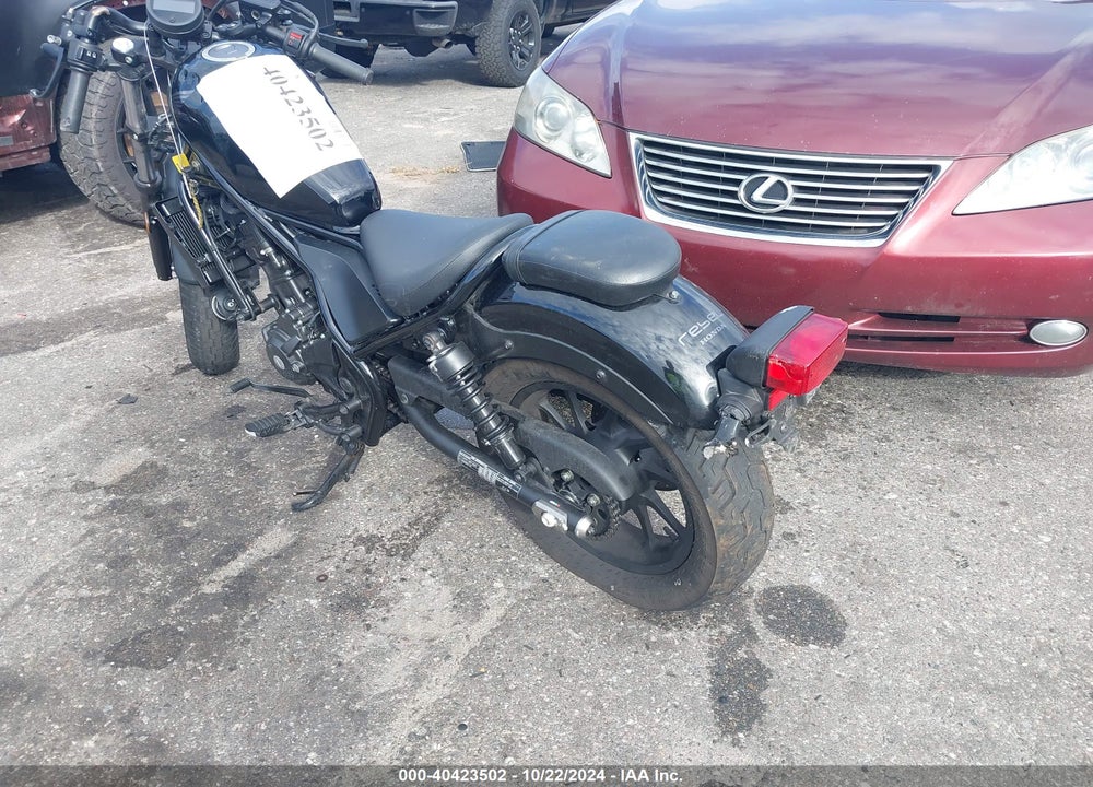 2018 HONDA CMX300 VIN: MLHNC5302J5100995