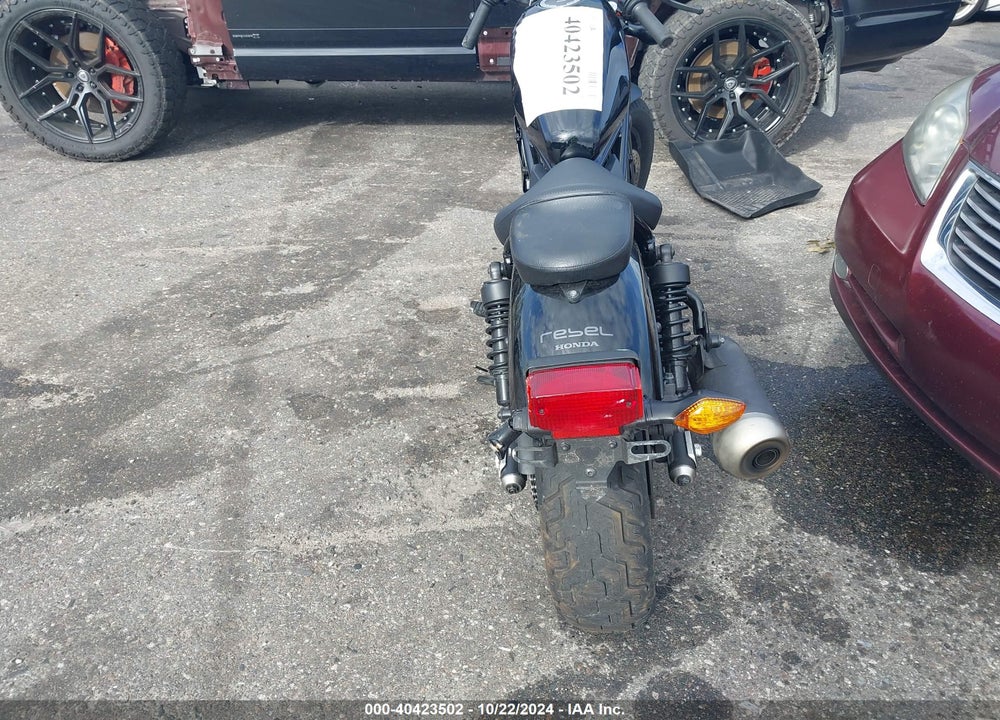 2018 HONDA CMX300 VIN: MLHNC5302J5100995