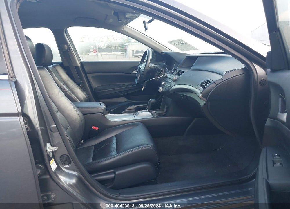 2011 HONDA ACCORD 2.4 SE VIN: 1HGCP2F65BA000199