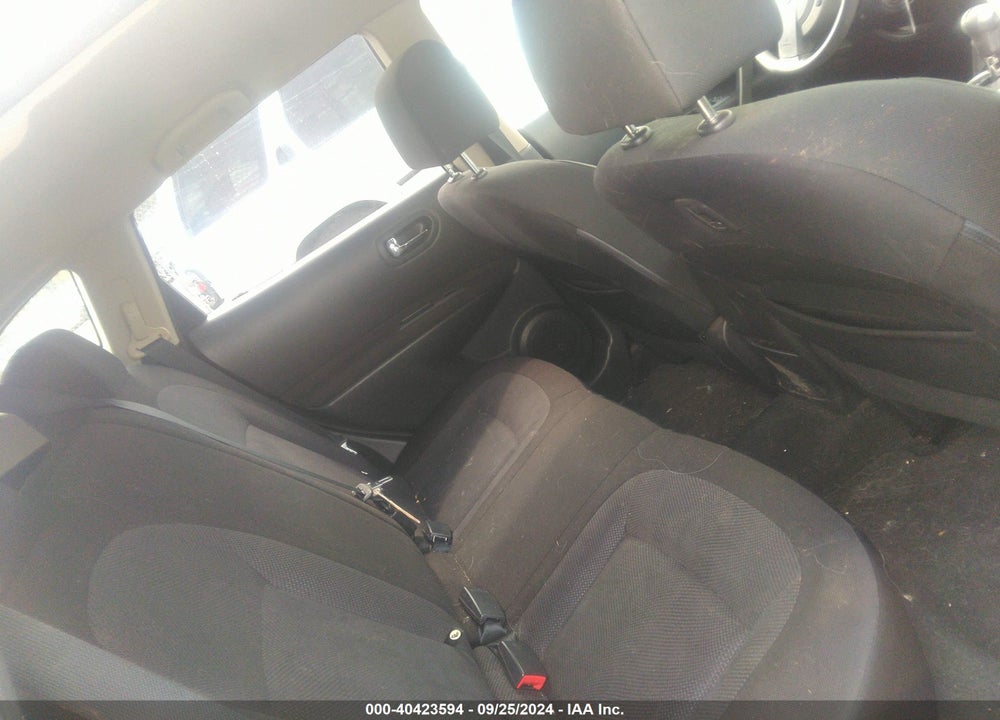 2013 NISSAN ROGUE S VIN: JN8AS5MV0DW148898