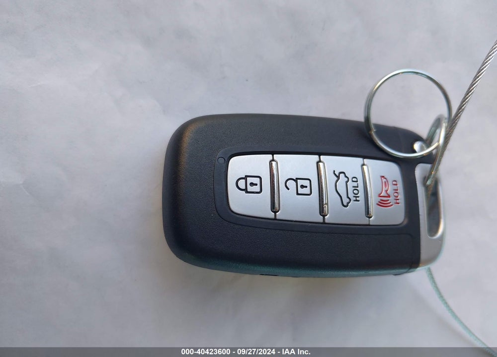 2012 HYUNDAI ELANTRA LIMITED (ULSAN PLANT) VIN: KMHDH4AE3CU213755