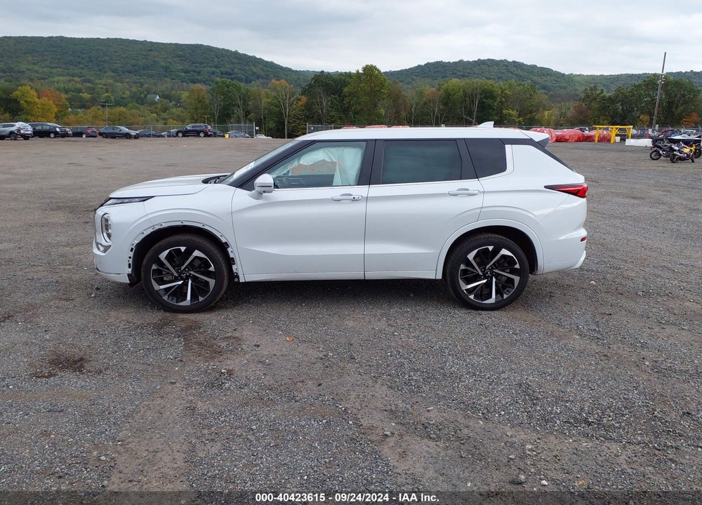 2023 MITSUBISHI OUTLANDER SE 2.5 S-AWC VIN: JA4J4UA83PZ053554