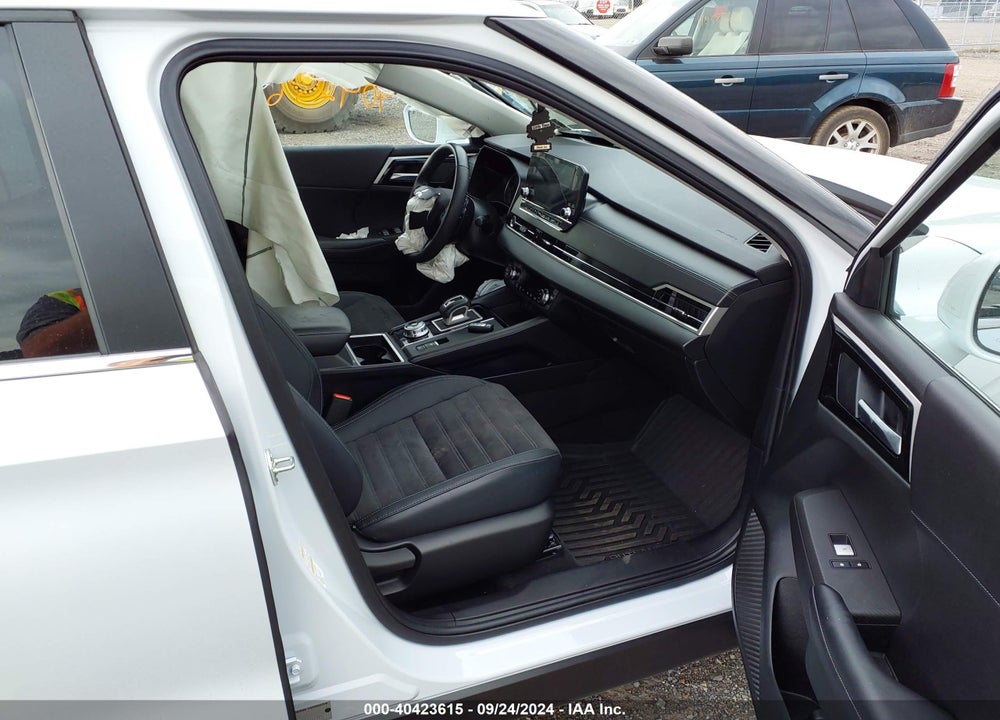 2023 MITSUBISHI OUTLANDER SE 2.5 S-AWC VIN: JA4J4UA83PZ053554