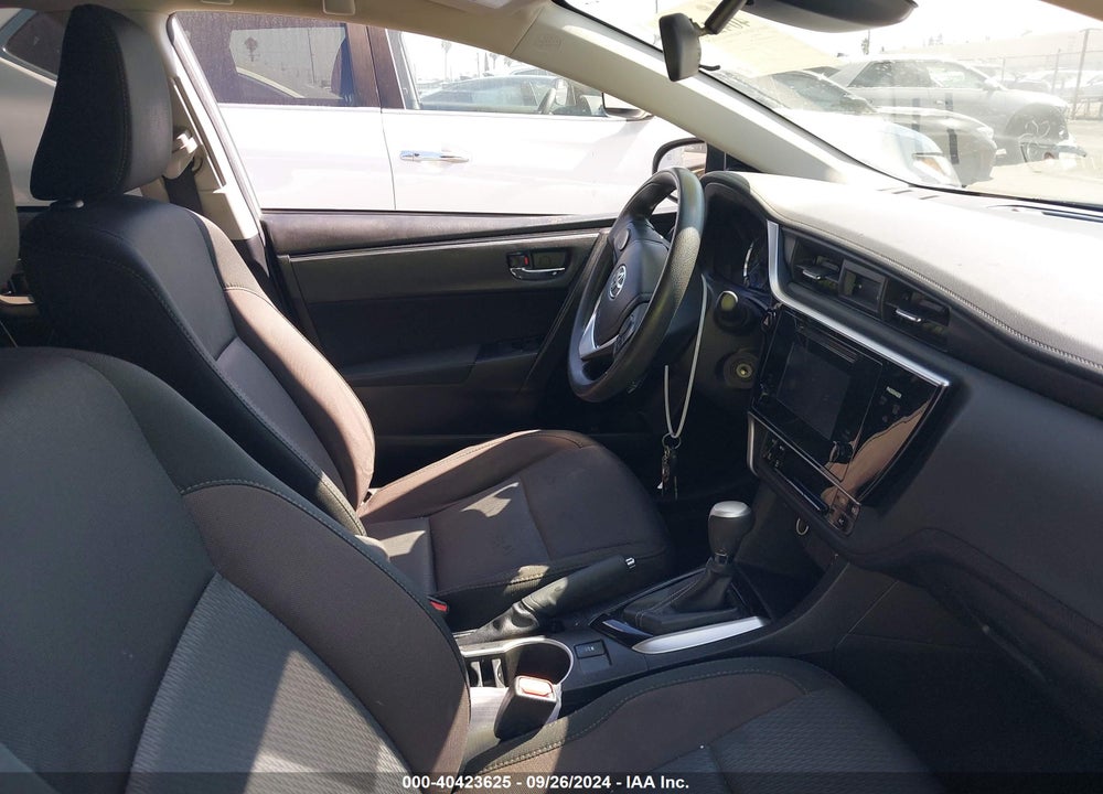 2017 TOYOTA COROLLA LE VIN: 5YFBURHE8HP606875