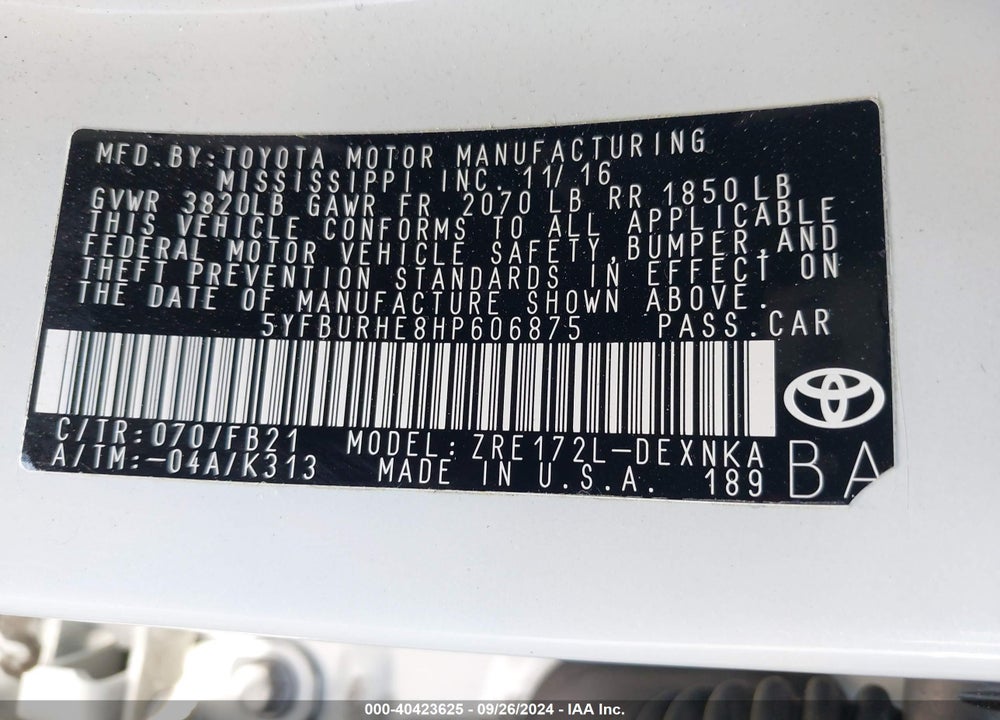 2017 TOYOTA COROLLA LE VIN: 5YFBURHE8HP606875