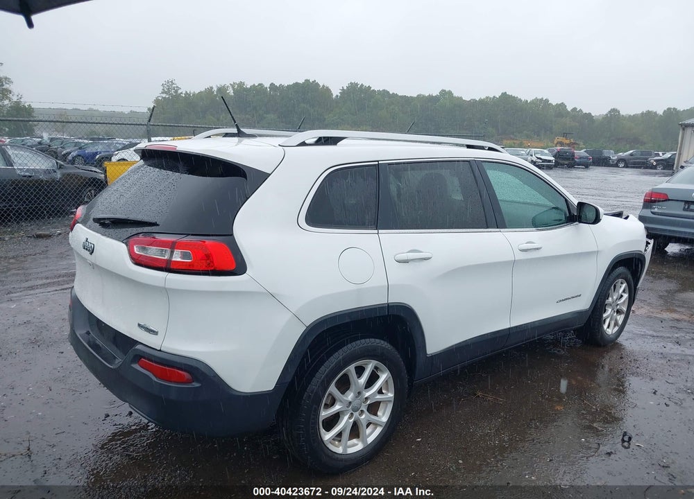 2015 JEEP CHEROKEE LATITUDE VIN: 1C4PJLCB3FW694814