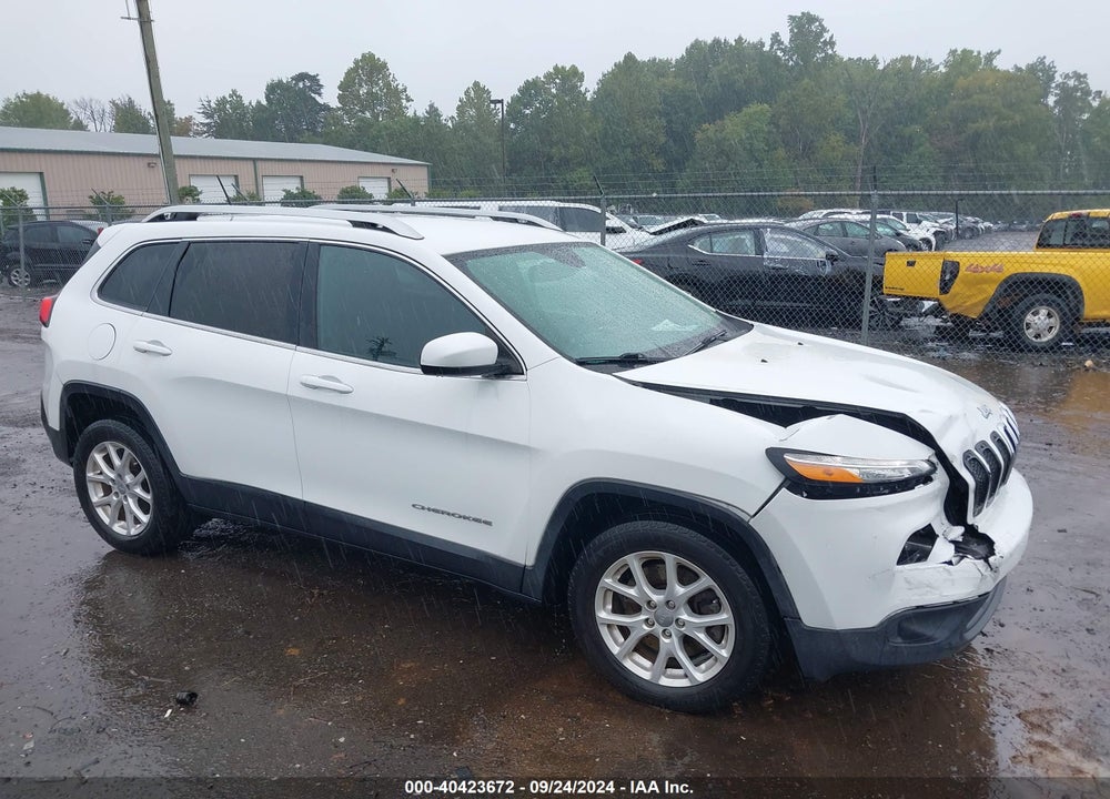 2015 JEEP CHEROKEE LATITUDE VIN: 1C4PJLCB3FW694814
