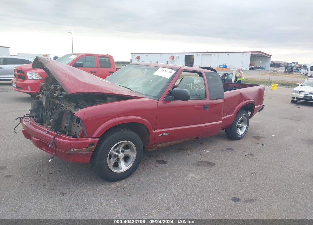 2000 CHEVROLET S-10 LS VIN: 1GCCS1948YK153583