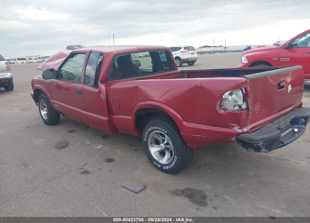 2000 CHEVROLET S-10 LS VIN: 1GCCS1948YK153583