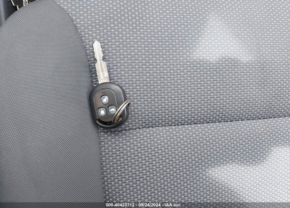 2010 CHEVROLET AVEO LT VIN: KL1TD5DE1AB133514