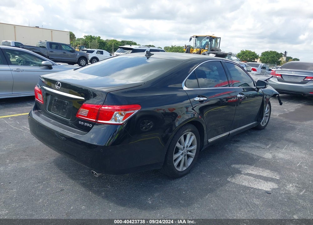 2011 LEXUS ES 350 VIN: JTHBK1EG6B2424139