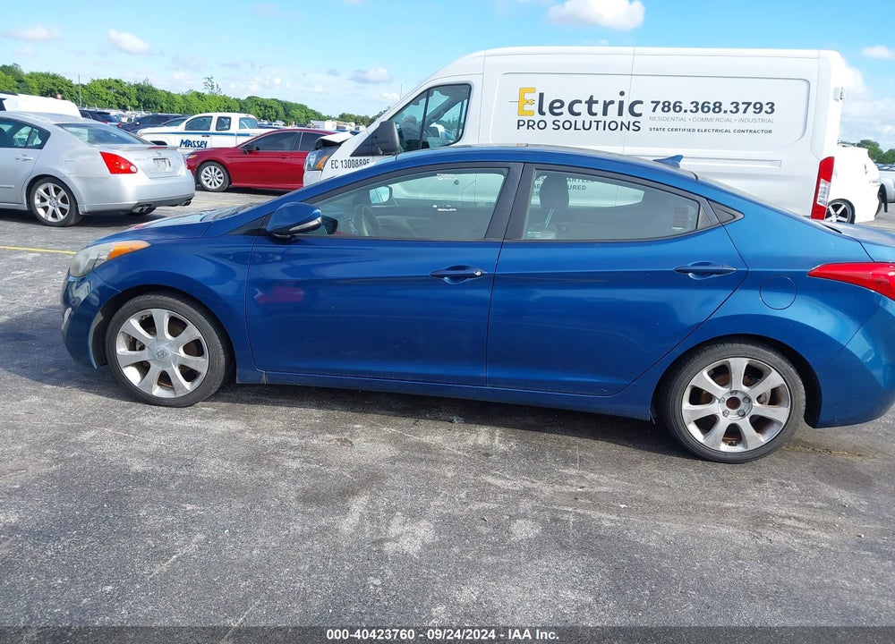 2013 HYUNDAI ELANTRA LIMITED VIN: KMHDH4AE4DU997543