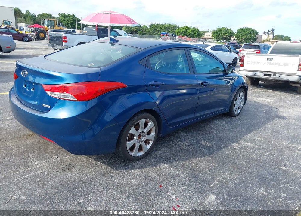 2013 HYUNDAI ELANTRA LIMITED VIN: KMHDH4AE4DU997543
