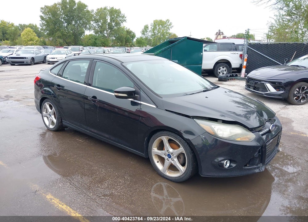 2014 FORD FOCUS TITANIUM VIN: 1FADP3J22EL236983