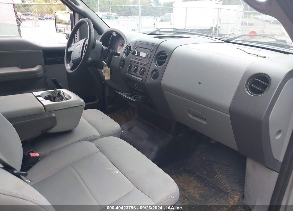 2007 FORD F-150 STX/XLT VIN: 1FTRX04W77KB39025