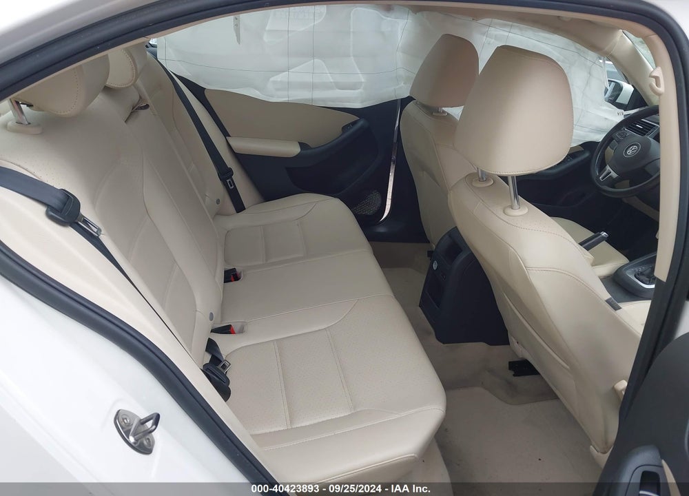 2013 VOLKSWAGEN JETTA 2.5L SE VIN: 3VWDP7AJ0DM438899