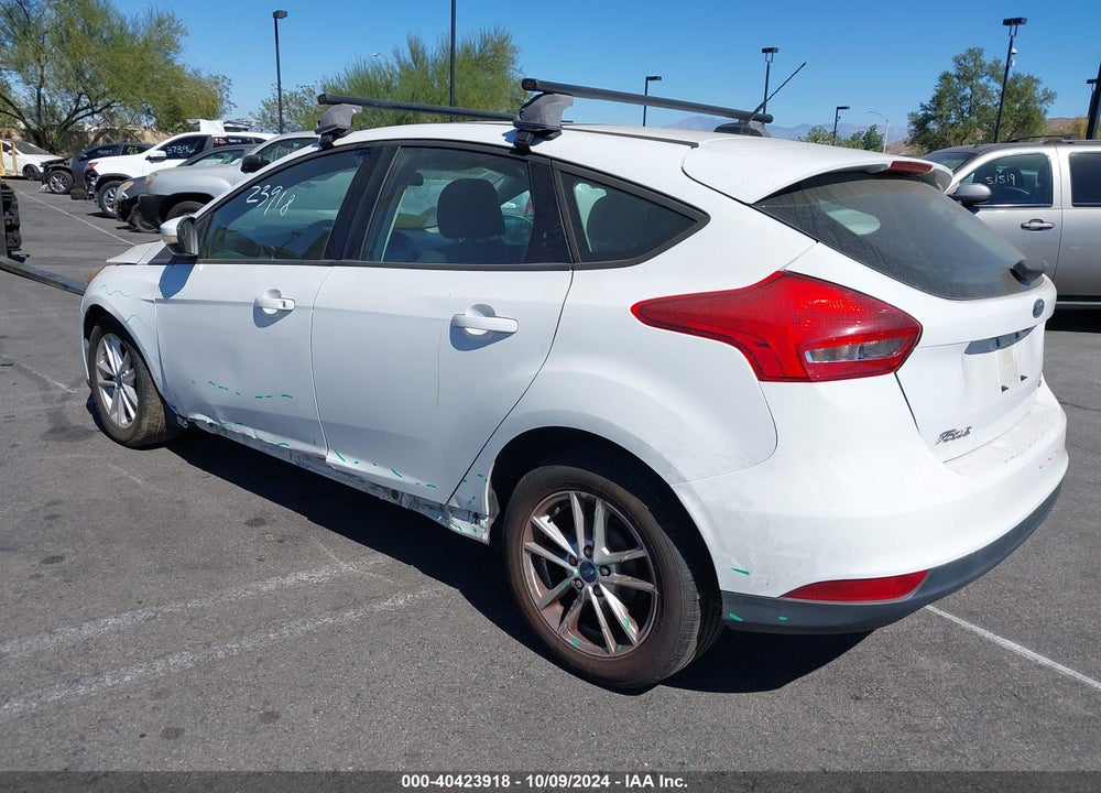 2015 FORD FOCUS SE VIN: 1FADP3K22FL243979