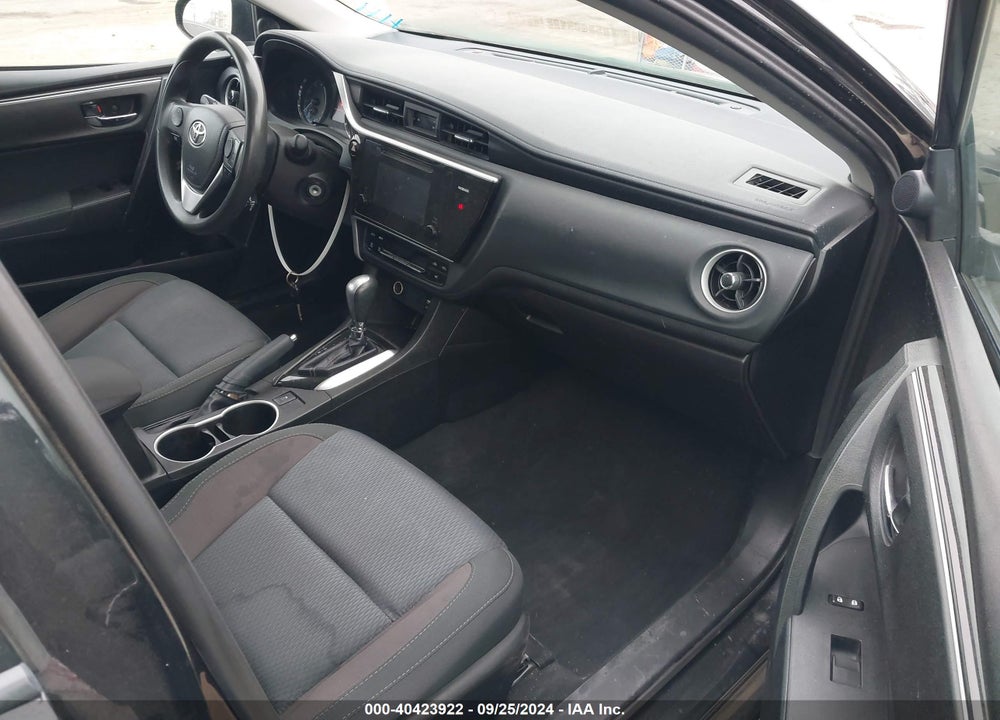 2017 TOYOTA COROLLA LE VIN: 5YFBURHE6HP624291