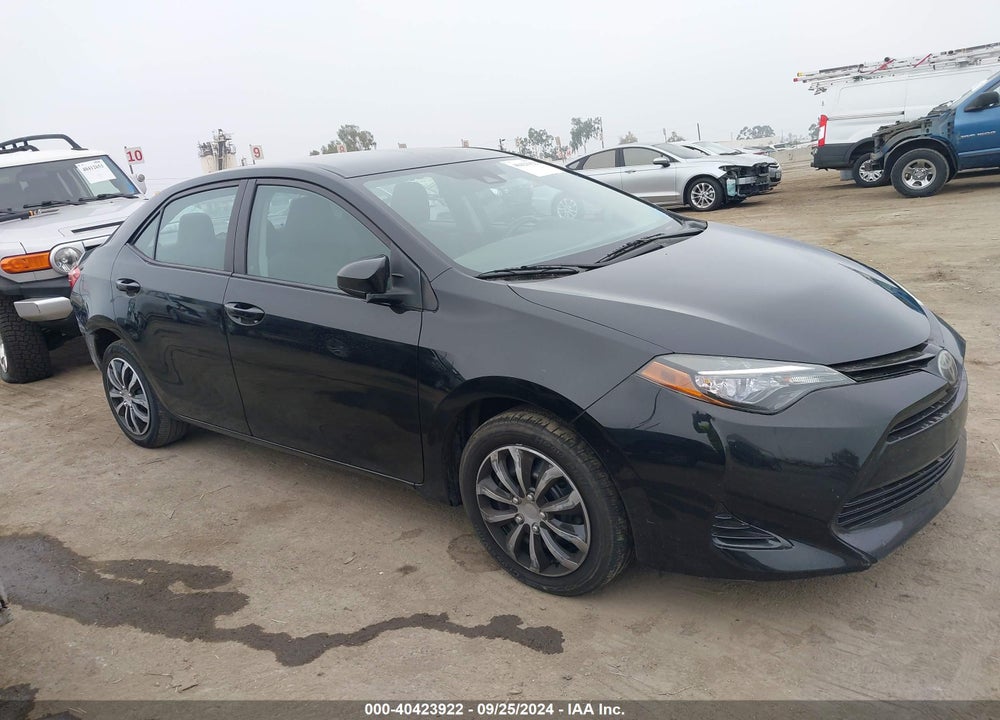 2017 TOYOTA COROLLA LE VIN: 5YFBURHE6HP624291