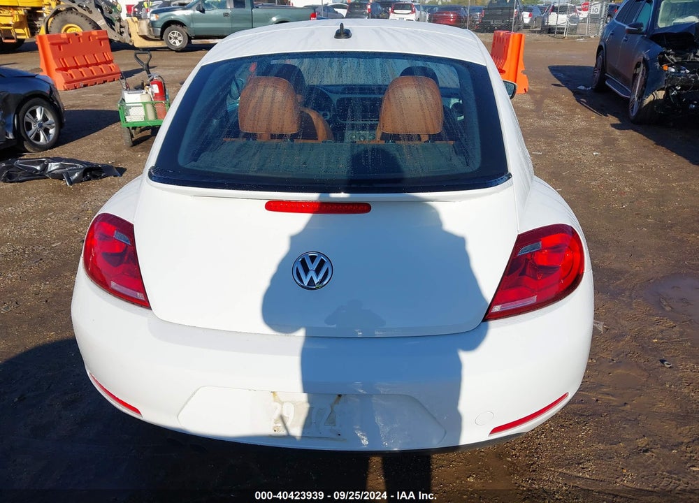2015 VOLKSWAGEN BEETLE 1.8T CLASSIC VIN: 3VWF17AT7FM603183