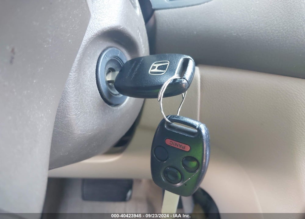 2006 HONDA ACCORD 3.0 EX VIN: 1HGCM665X6A027119