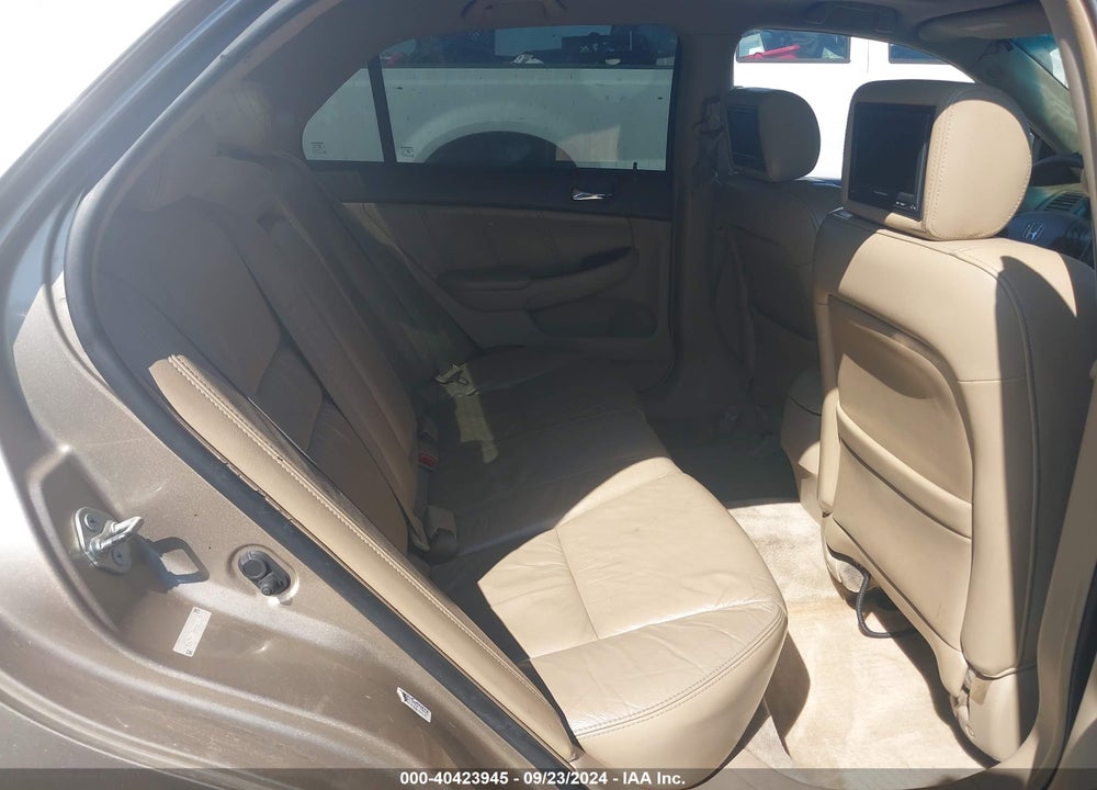 2006 HONDA ACCORD 3.0 EX VIN: 1HGCM665X6A027119