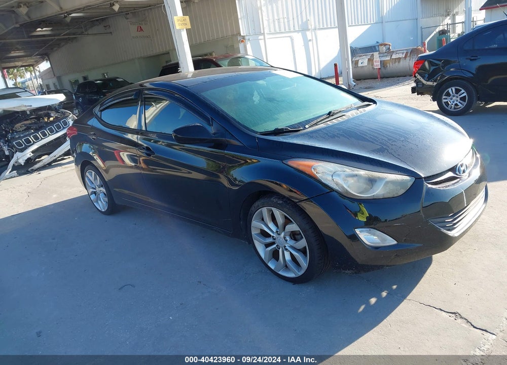 2013 HYUNDAI ELANTRA GLS VIN: 5NPDH4AE7DH449907