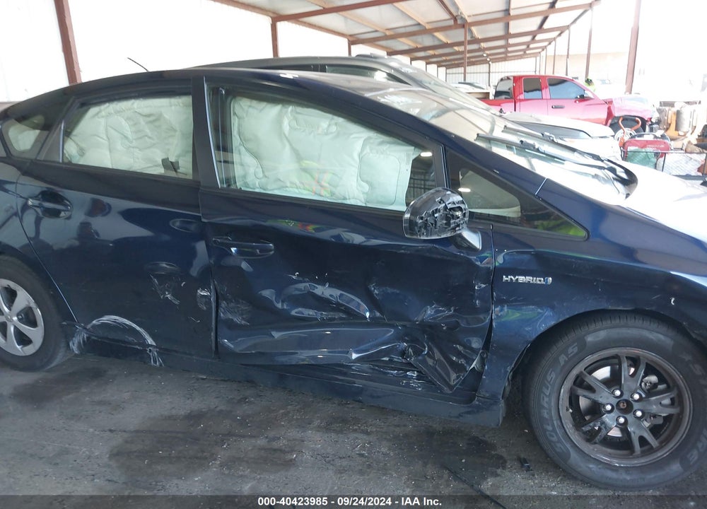 2015 TOYOTA PRIUS TWO VIN: JTDKN3DU7F0477350