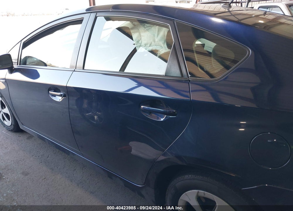 2015 TOYOTA PRIUS TWO VIN: JTDKN3DU7F0477350