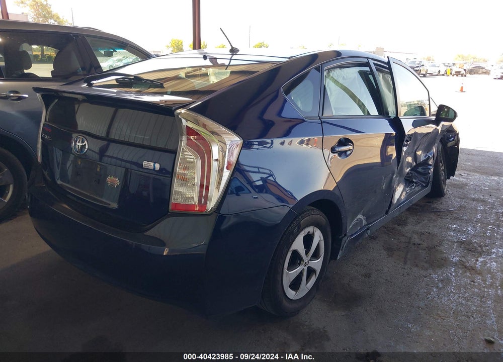 2015 TOYOTA PRIUS TWO VIN: JTDKN3DU7F0477350