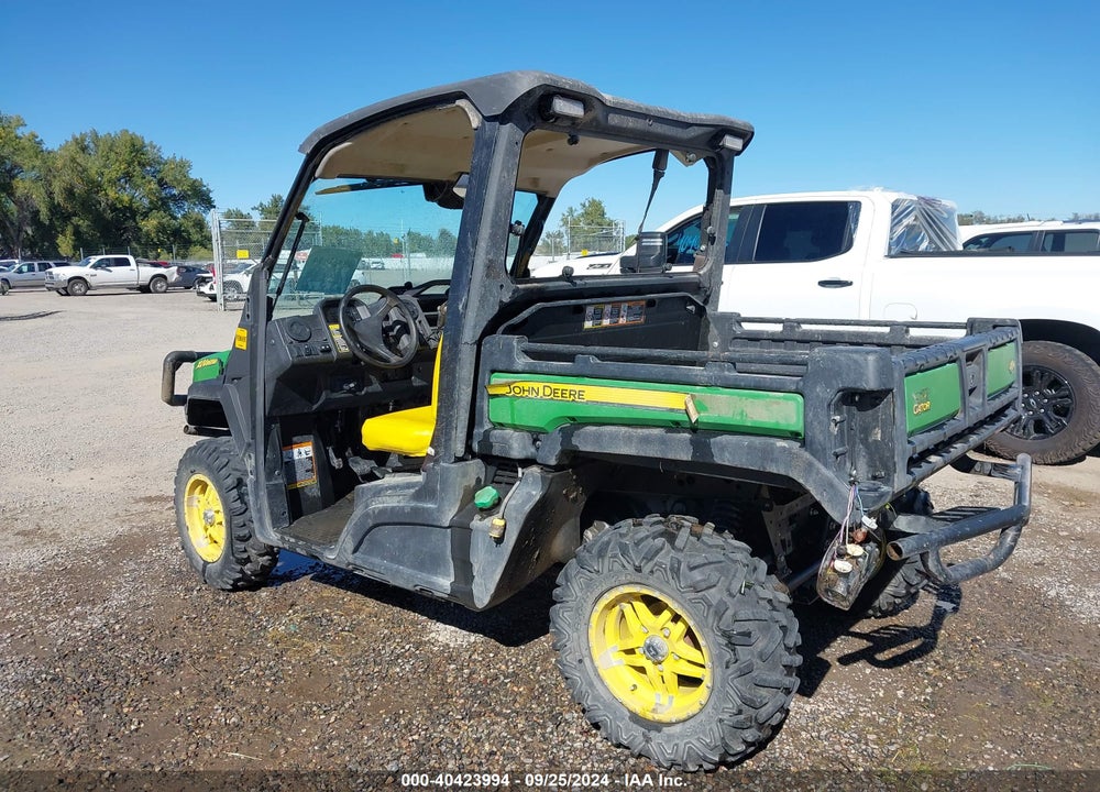 2019 JOHN DEERE XUV835M GATOR VIN: 1M0865MDHKM020007