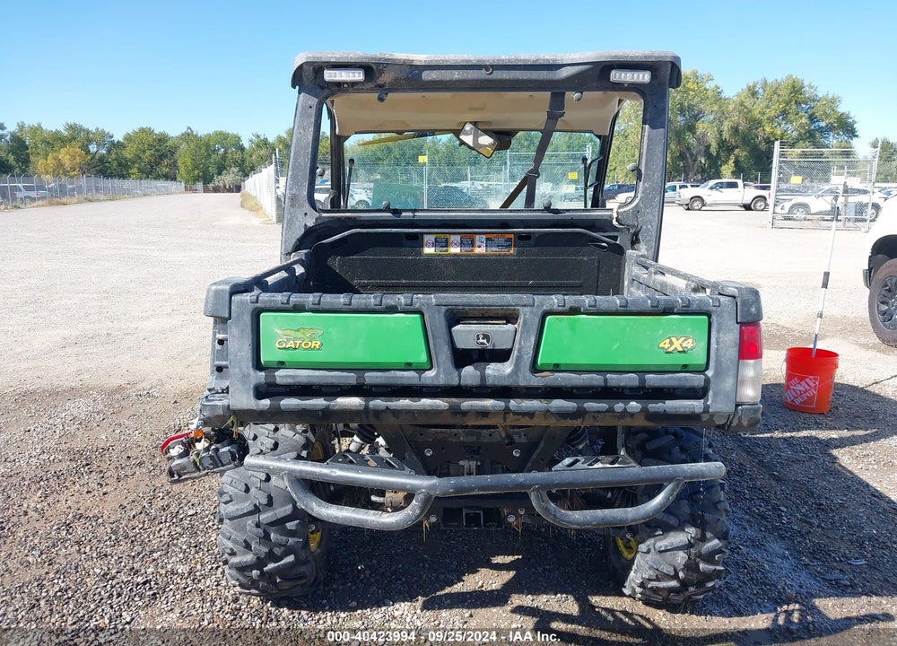 2019 JOHN DEERE XUV835M GATOR VIN: 1M0865MDHKM020007