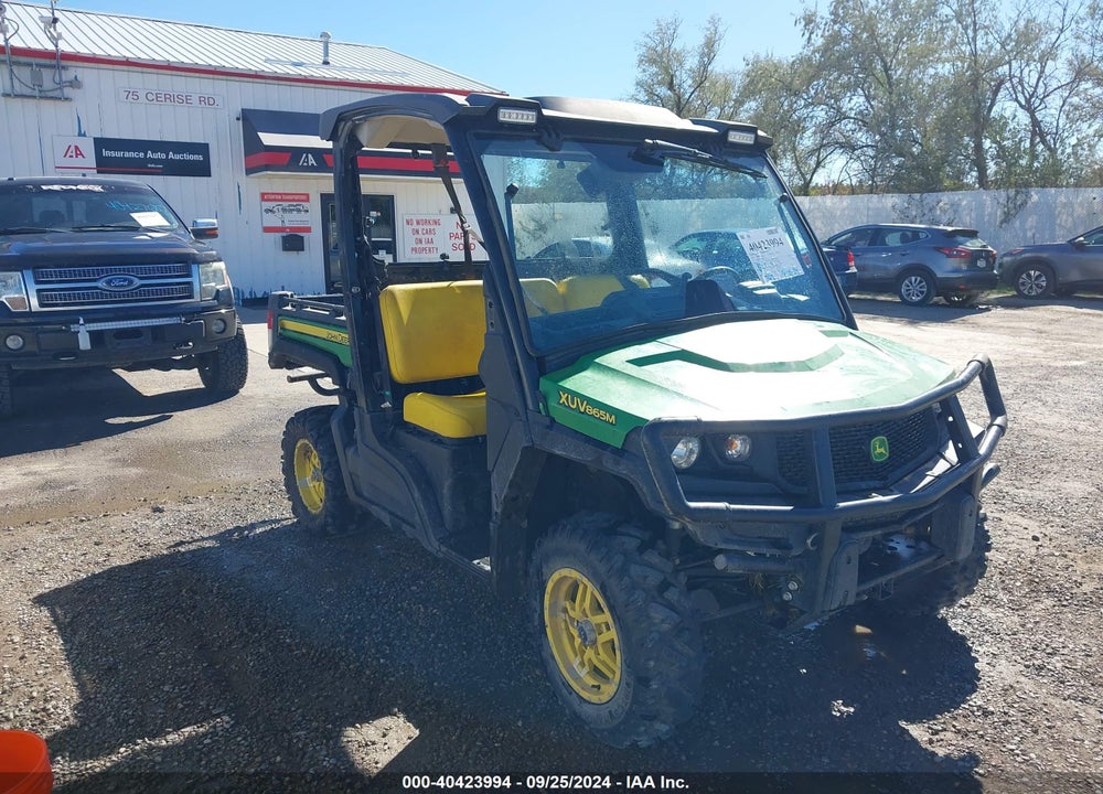 2019 JOHN DEERE XUV835M GATOR VIN: 1M0865MDHKM020007