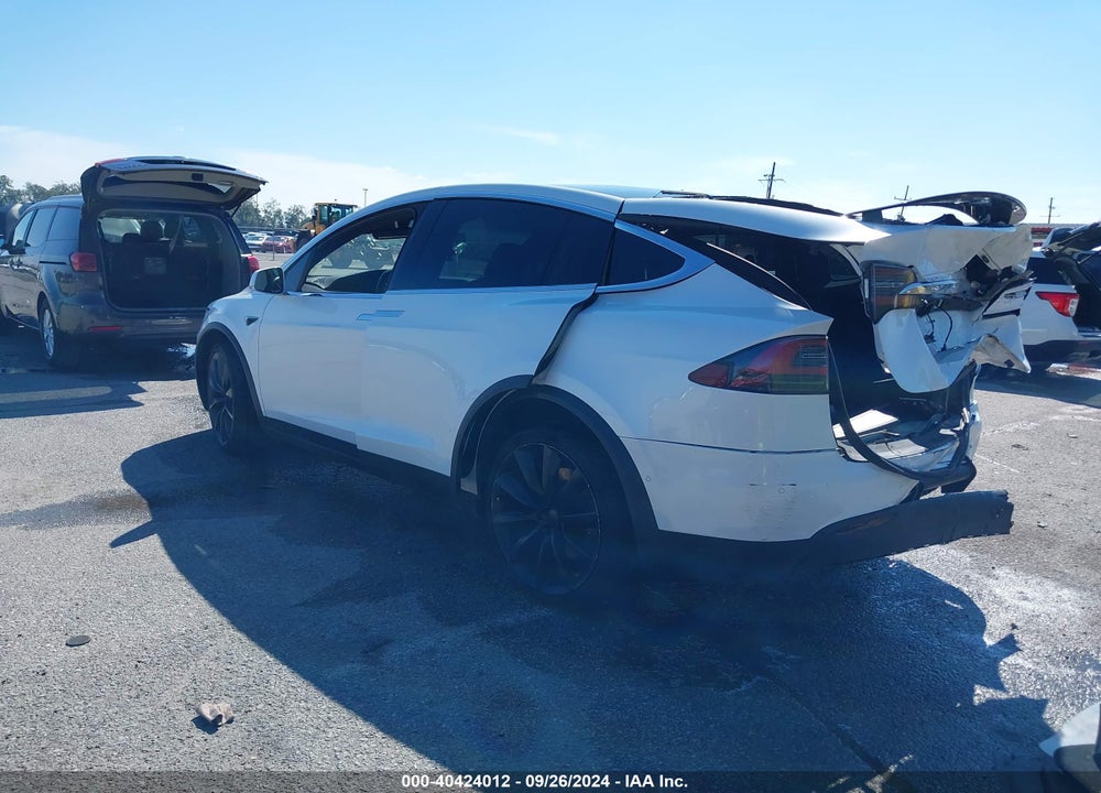 2018 TESLA MODEL X 100D/75D/P100D VIN: 5YJXCBE2XJF144816