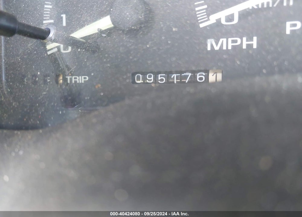 1996 CHEVROLET GMT-400 C1500 VIN: 1GCEC14W0TZ100035