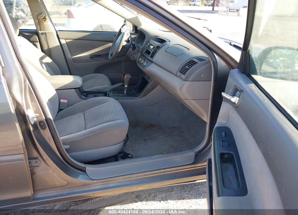 2005 TOYOTA CAMRY STD/ VIN: 4T1BE32K35U979292