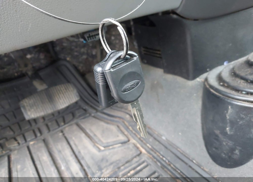 2007 FORD F-150 STX/XL/XLT VIN: 1FTRF14W47NA49760