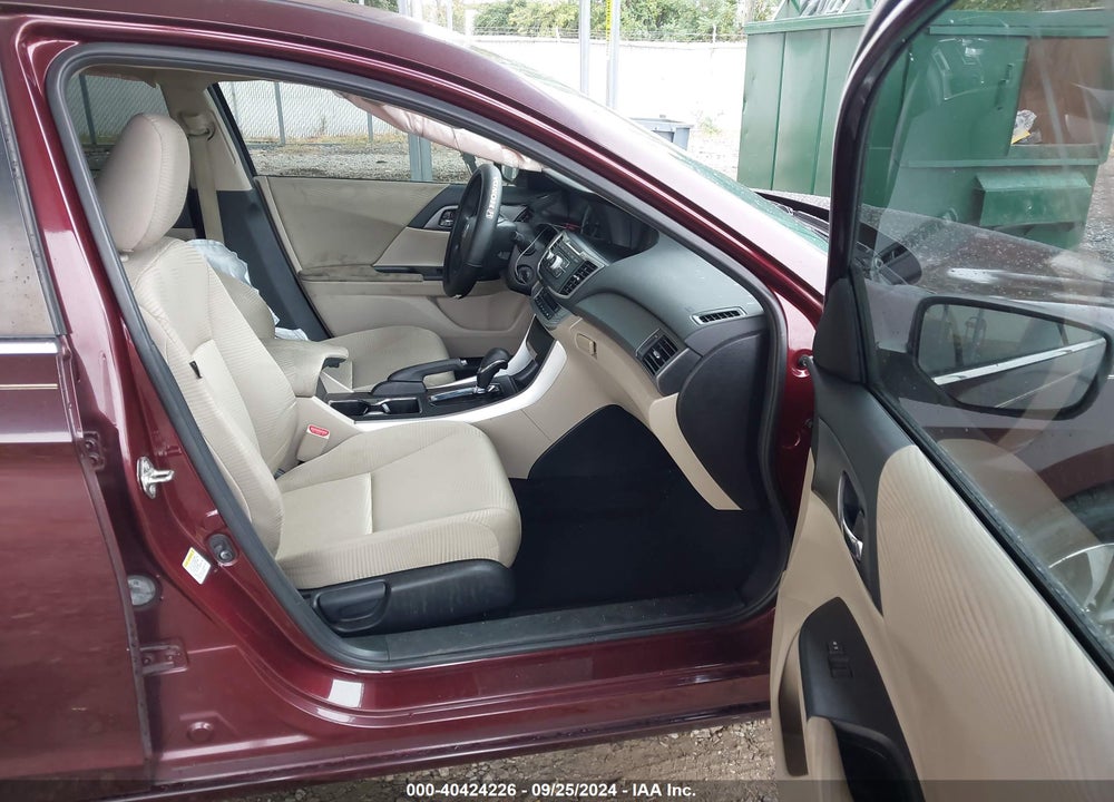 2015 HONDA ACCORD LX VIN: 1HGCR2F31FA014378