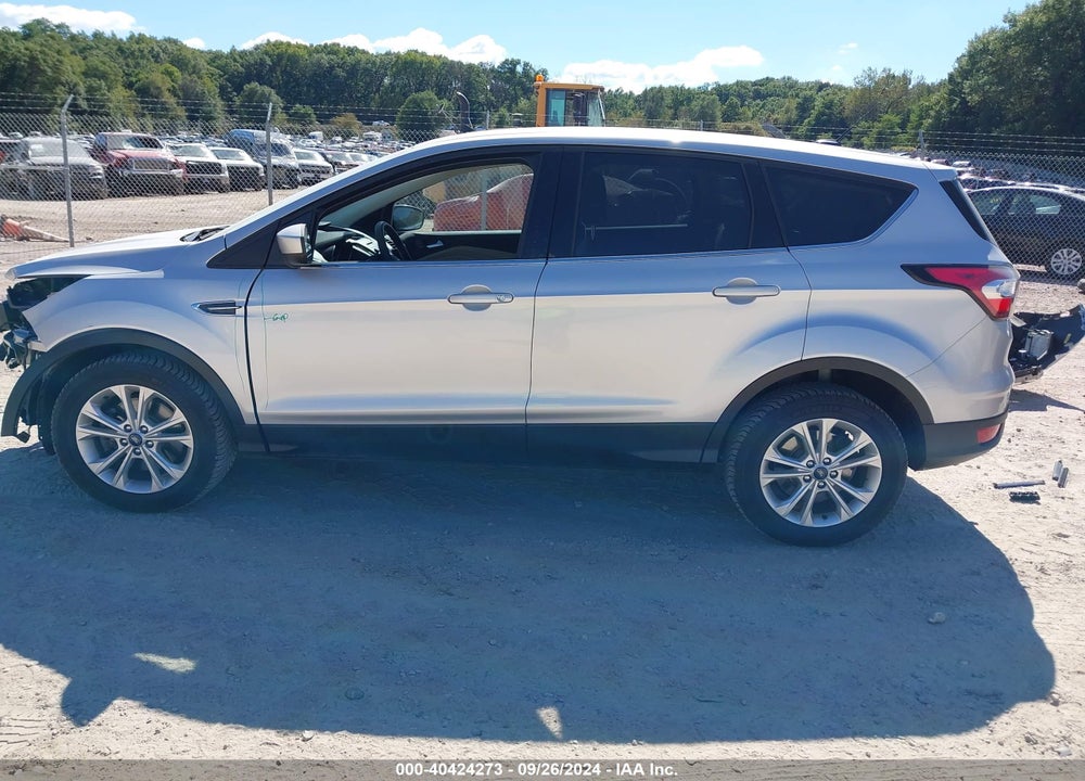 2017 FORD ESCAPE SE VIN: 1FMCU9GD3HUC97750