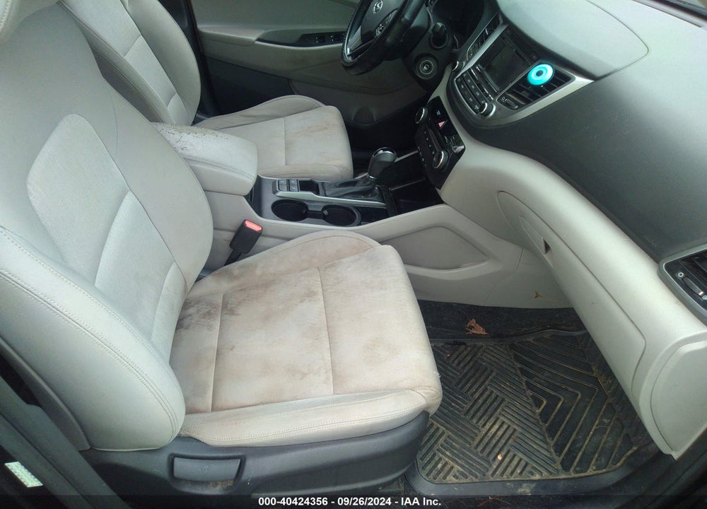 2016 HYUNDAI TUCSON SE VIN: KM8J3CA45GU036392