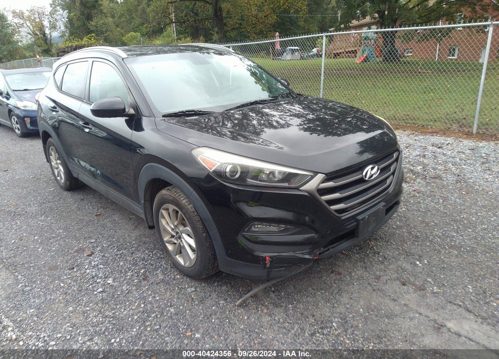 2016 HYUNDAI TUCSON SE VIN: KM8J3CA45GU036392