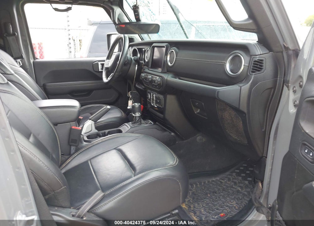 2018 JEEP WRANGLER UNLIMITED SAHARA 4X4 VIN: 1C4HJXENXJW283387