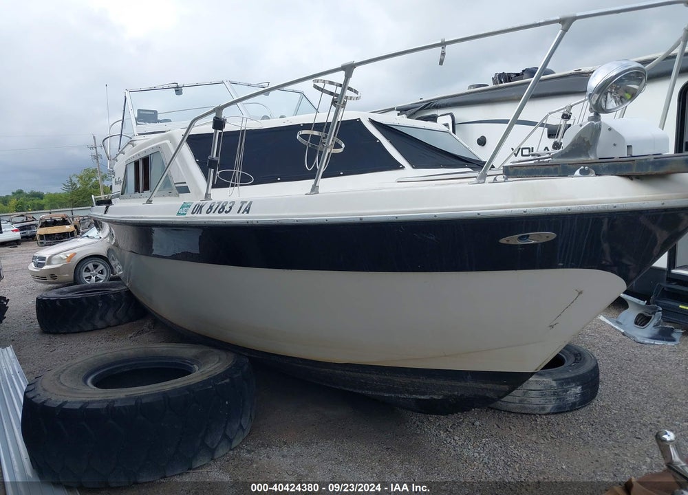 1980 CHRIS CRAFT CCH VIN: CCHDB495M80C